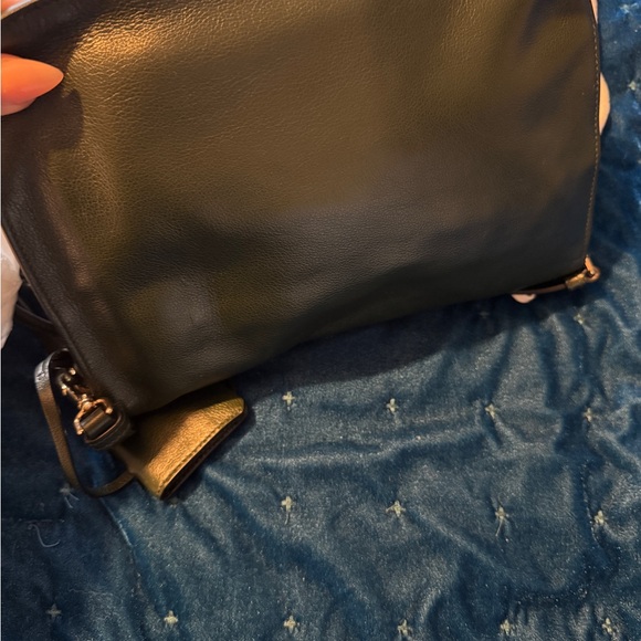New Authentic Prada Flap Bag in Hunter Green - Picture 4 of 6